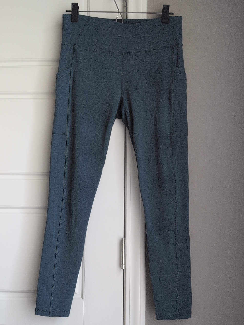 Prana Slate-Blue High-Rise Pocket Capri Leggings, Size Large